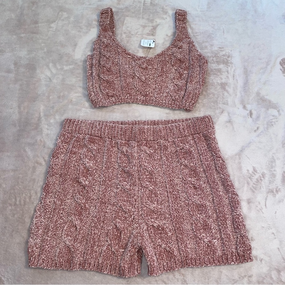 Fashion nova winter set size XL